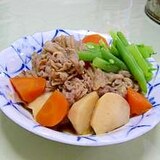 里芋・舞茸・人参・と牛肉の炒め煮